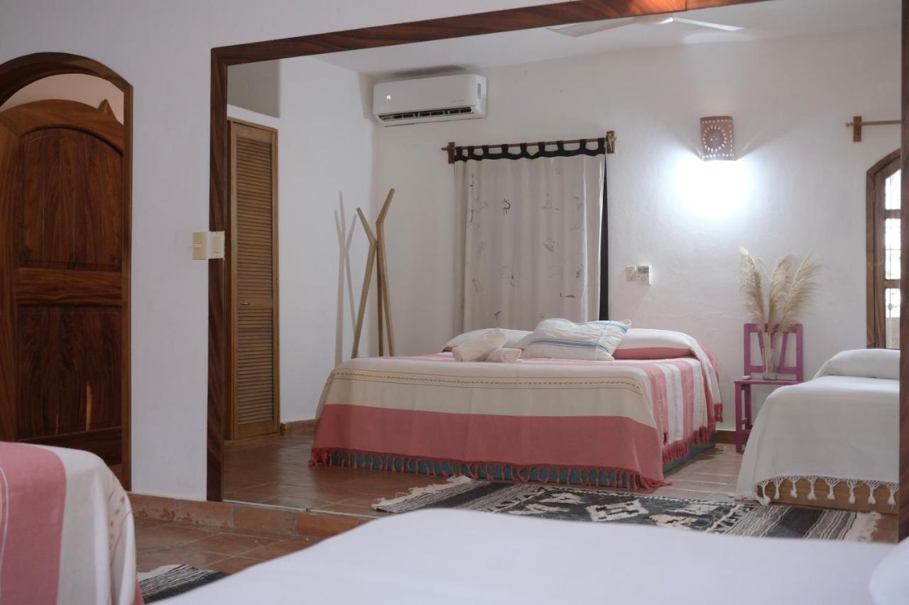 Stylish And Huge Apartment By The Beach Brisas de Zicatela Exterior photo